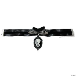 Cameo Hand Velvet Choker